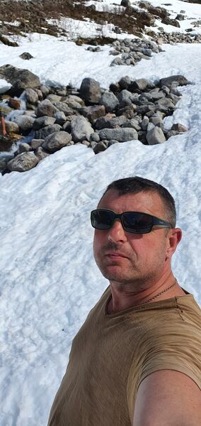  ,   Ruslan, 48 ,   ,   , c , 