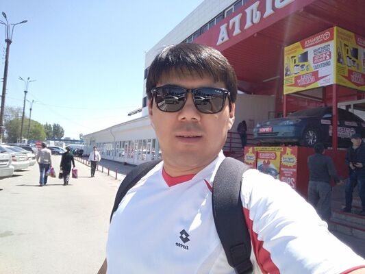  ,   Rustam, 38 ,   