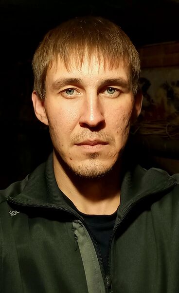  ,   Mark, 35 ,   ,   , c , 