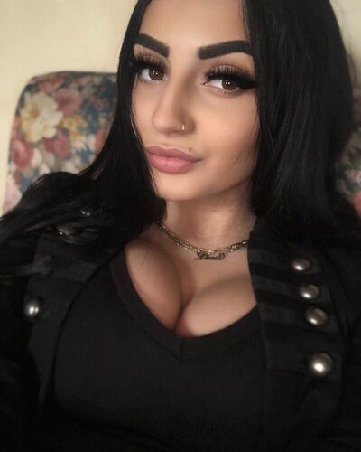 ,   Alya, 28 ,   