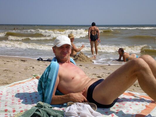  ,   Valera, 61 ,   ,   