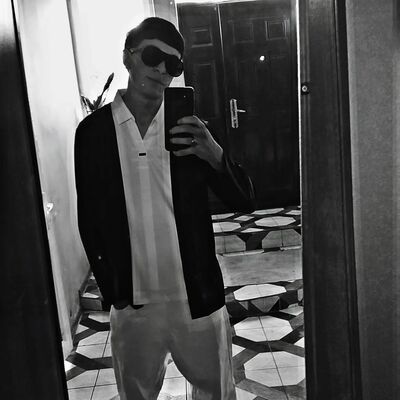  ,   Erik, 22 ,   ,   