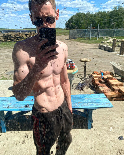 ,   Vlad, 23 ,   ,   