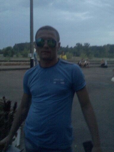  ,   Artur, 36 ,   