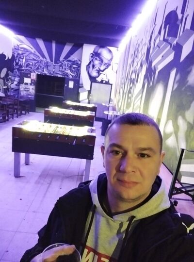  Pardubicky,   , 37 ,   ,   
