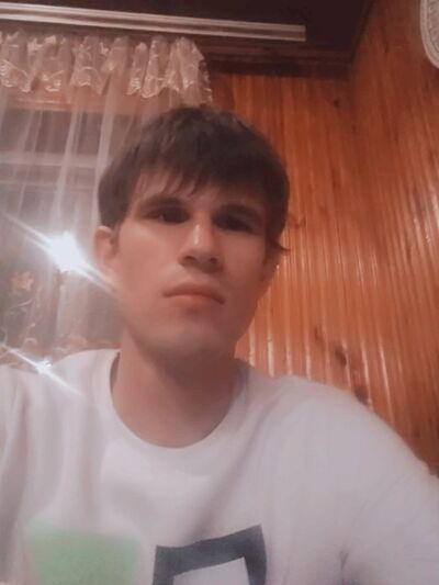  ,   Alex, 33 ,  