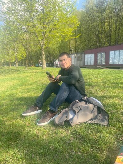  ,   Islomjon, 33 ,   ,   