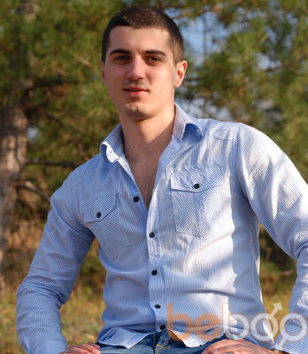  ,   Denis, 29 ,  