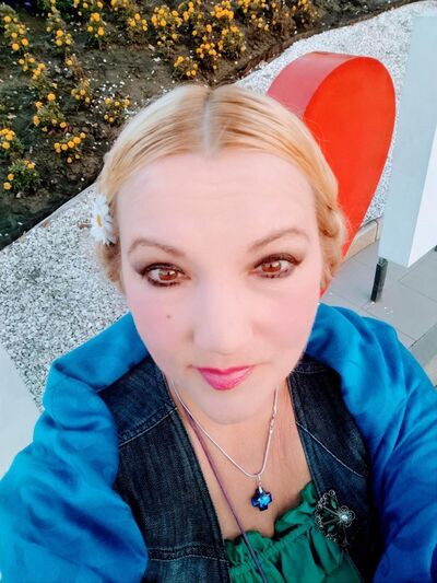  ,   Margarita, 56 ,   c 