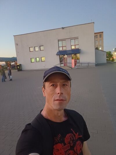  ,   Misha, 28 ,   ,   