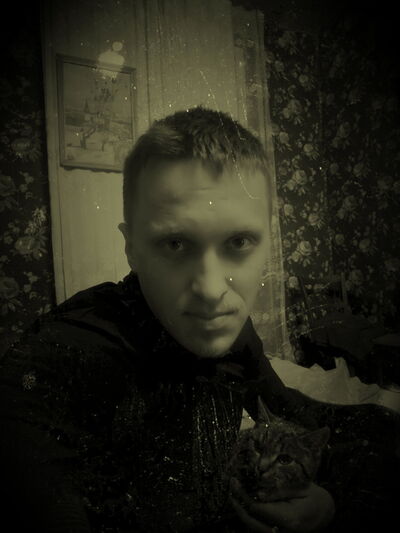  ,   Toni, 32 ,   ,   , c 