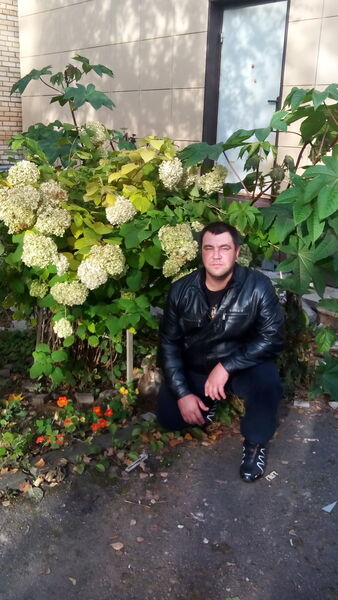  ,   Maksim, 40 ,   ,   , c 