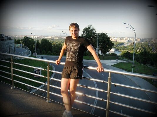 ,   Danila, 32 ,   