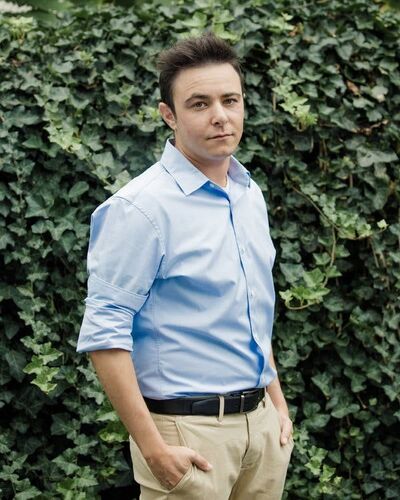  ,   Radu, 33 ,   ,   , c 