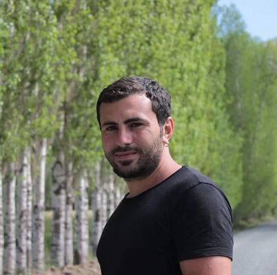  ,   Denis, 37 ,   