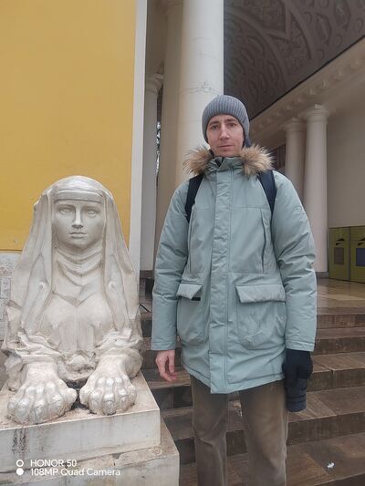  ,   Denis, 39 ,   ,   