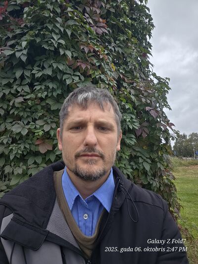  ,   Andris, 44 ,   ,   