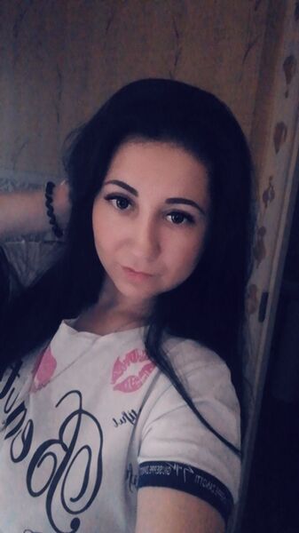  ,   Viki, 33 ,   c 