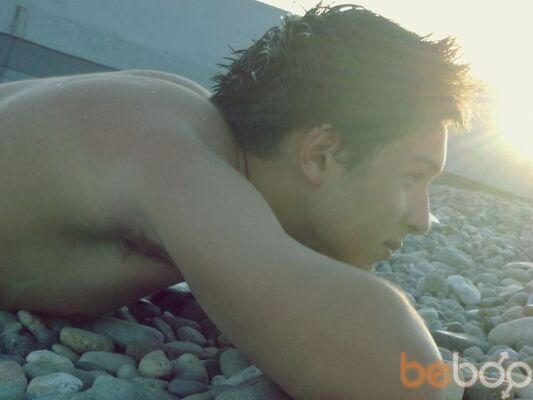  ,   Bebe, 32 ,   