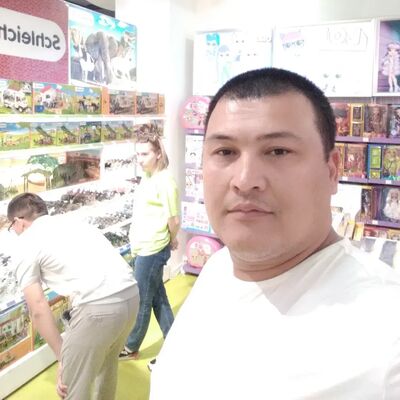 ,   Otabek, 39 ,   ,   