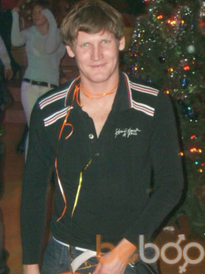  ,   Maximilian, 42 ,   ,   , c 