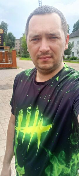  ,   Denis, 32 ,   ,   