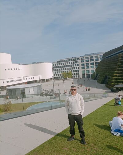  Duisburg,   , 32 ,   ,   