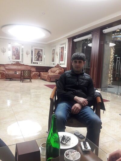  ,   Armen, 30 ,   ,   