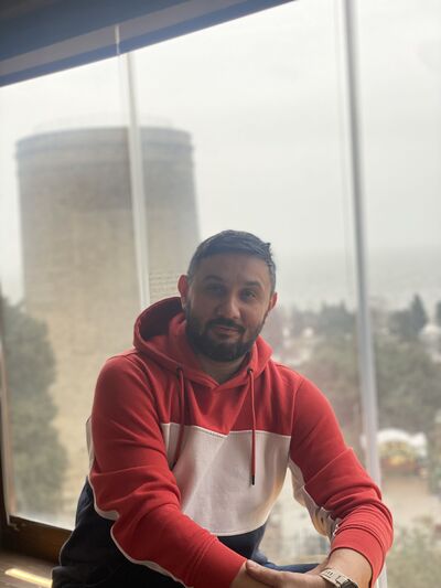  ,   Kamran, 37 ,     , c 