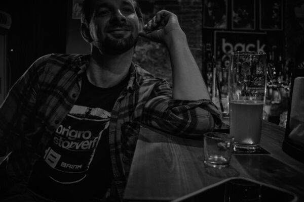  ,   Alex, 35 ,   