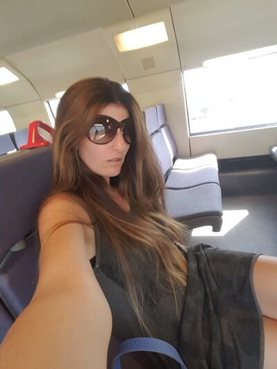 ,   Anna, 37 ,  