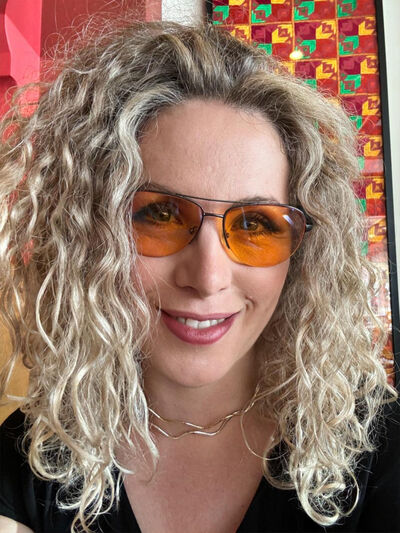  -,   Tania, 48 ,     , c 
