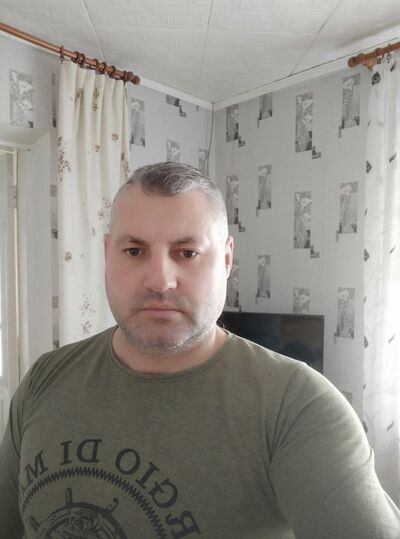  ,   Igor, 46 ,   ,   , c 