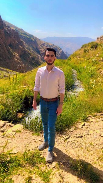  ,   Mustafa, 27 ,     , c 