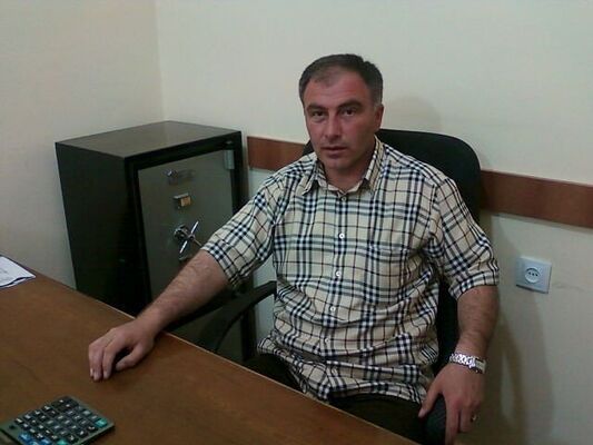  ,   Davit, 53 ,  