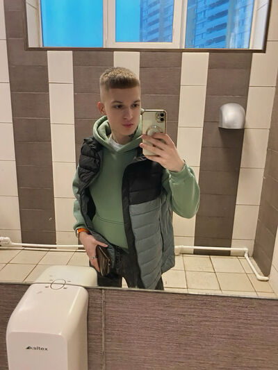  ,   Ilya, 22 ,   ,   , c , 