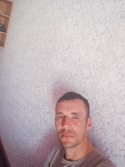  ,   Denis, 35 ,   ,   