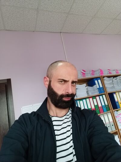  ,   Gio gio, 42 ,   ,   , c 