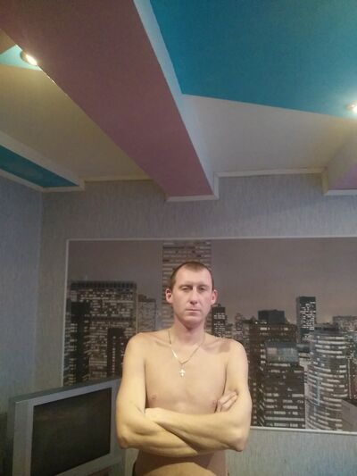  ,   Viktor, 44 ,   ,   , c 