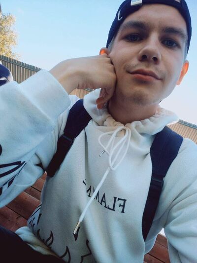  ,   Slava, 22 ,   ,   