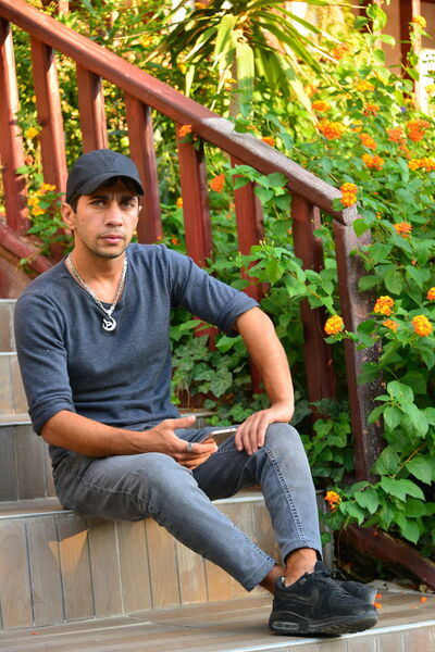  ,   Aslan, 33 ,   ,   , c 