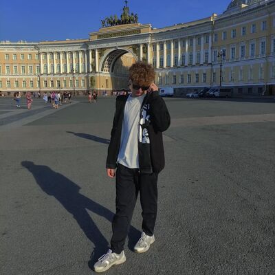  ,   Michail, 21 ,   ,   