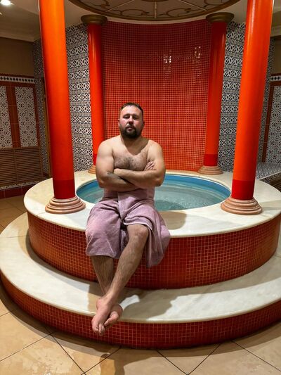  ,   Ruslan, 38 ,   ,   , c 