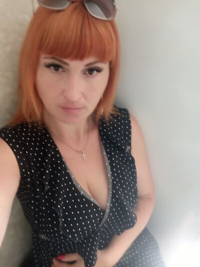  ,   Marina, 43 ,   c 