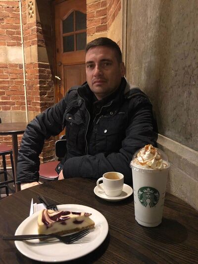  Roseau,   Alex, 47 ,  