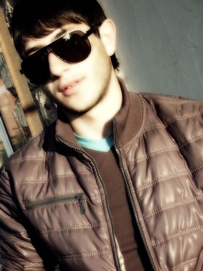  ,   Roman, 30 ,   