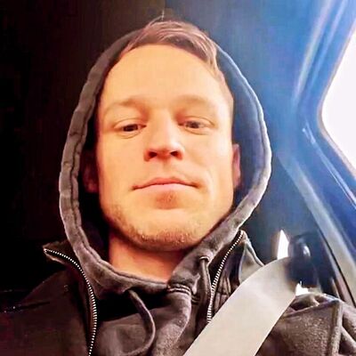  ,   Gray, 29 ,   ,   