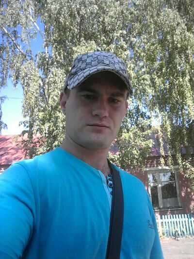  ,   Pavel, 32 ,   ,   