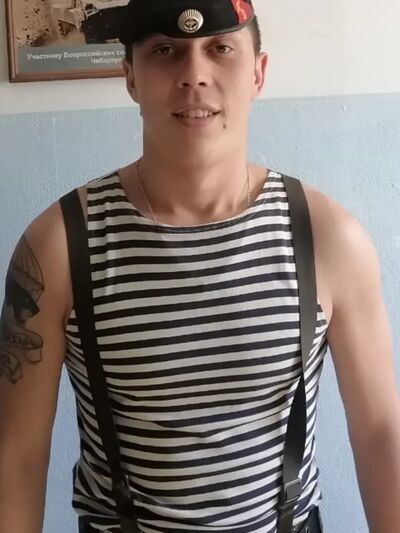  --,   Maxim, 27 ,   ,   , c 