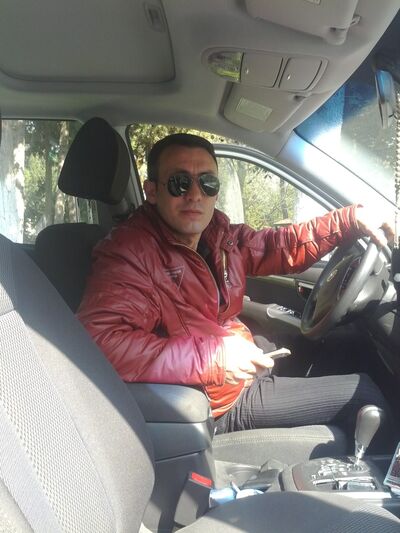  ,   Rafa, 47 ,   